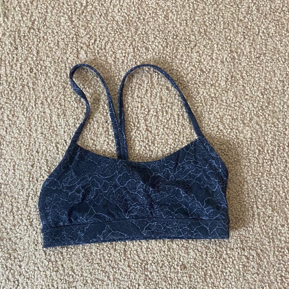 Lululemon Athletic sports bra size 6